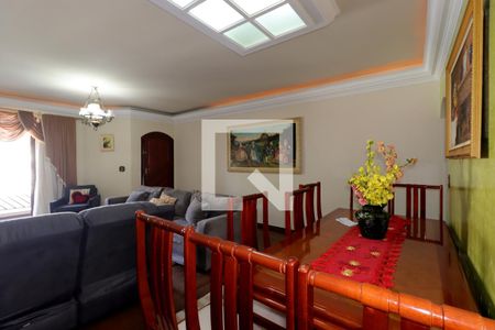 Sala de casa para alugar com 3 quartos, 235m² em Vila Sacadura Cabral, Santo André