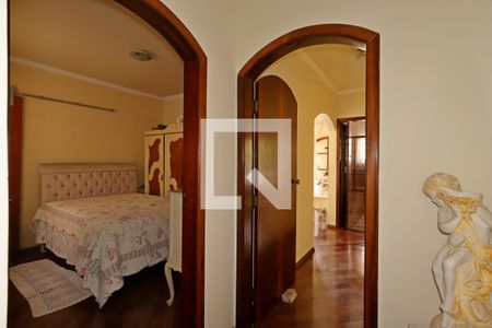 Corredor do segundo piso de casa para alugar com 3 quartos, 235m² em Vila Sacadura Cabral, Santo André