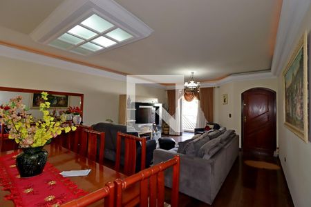 Sala de casa para alugar com 3 quartos, 235m² em Vila Sacadura Cabral, Santo André
