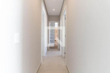 Corredor de apartamento para alugar com 3 quartos, 80m² em Cambuci, São Paulo