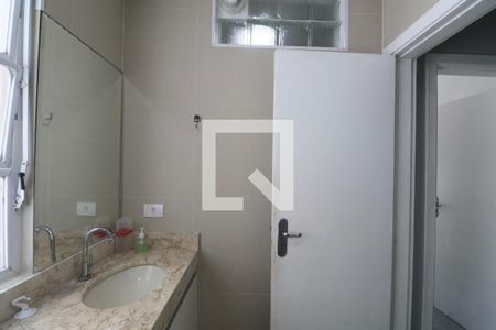 Banheiro Social de apartamento para alugar com 3 quartos, 110m² em Centro, Guarujá