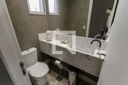 Lavabo de casa de condomínio para alugar com 4 quartos, 126m² em Jardim Monte Kemel, São Paulo