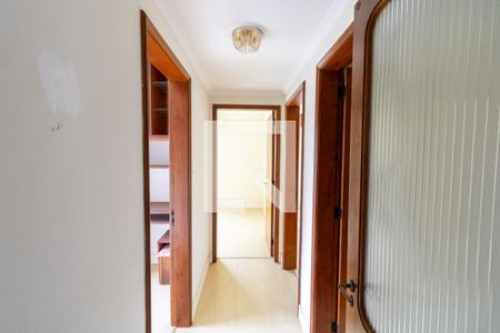 Corredor de apartamento à venda com 3 quartos, 150m² em Menino Deus, Porto Alegre