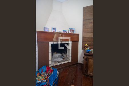 Sala de casa à venda com 4 quartos, 176m² em Tristeza, Porto Alegre