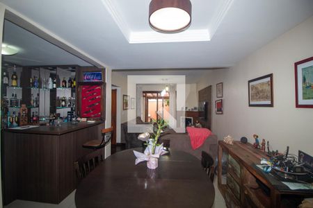 Sala de casa à venda com 4 quartos, 176m² em Tristeza, Porto Alegre