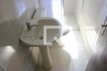 Banheiro de apartamento para alugar com 2 quartos, 63m² em Picanço, Guarulhos