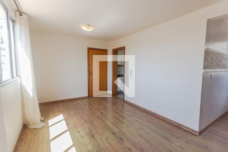 Sala 1 de apartamento para alugar com 3 quartos, 75m² em Sagrada Família, Belo Horizonte
