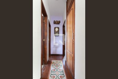 Corredor de apartamento à venda com 3 quartos, 120m² em Planalto, Belo Horizonte