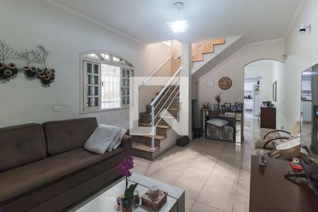 Sala de casa para alugar com 3 quartos, 156m² em Vila Júlia, Poá