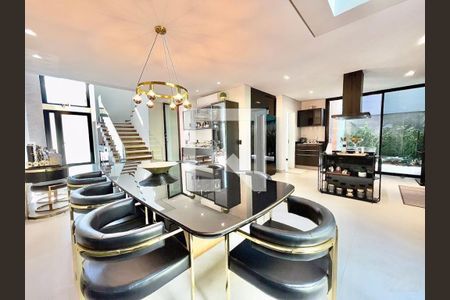 Casa à venda com 3 quartos, 640m² em Veduta, Jundiaí