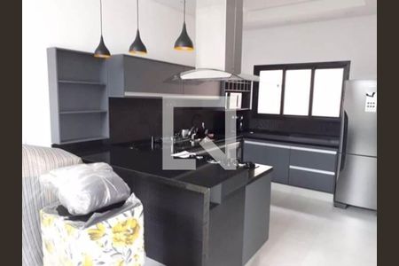 Casa à venda com 3 quartos, 300m² em Vale Azul, Jundiaí