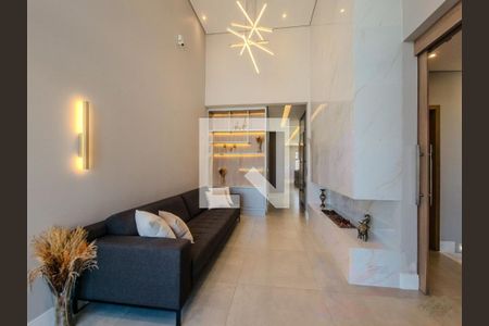 Casa à venda com 3 quartos, 245m² em Jardim Samambaia, Jundiaí