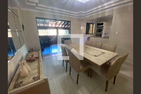 Casa à venda com 3 quartos, 320m² em Vila Aparecida, Jundiaí
