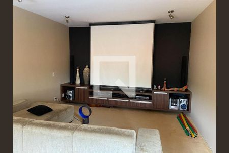 Casa à venda com 4 quartos, 350m² em Anhangabaú, Jundiaí