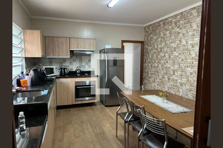 Casa à venda com 3 quartos, 153m² em Vila Inhamupe, Jundiaí