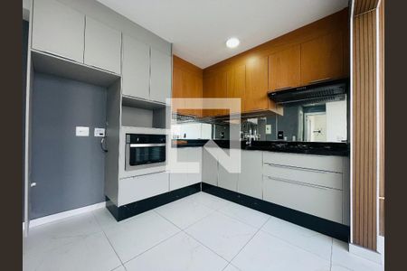 Cozinha de apartamento à venda com 2 quartos, 43m² em Vila das Bandeiras, Guarulhos
