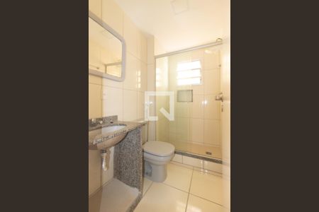 Banheiro de apartamento para alugar com 1 quarto, 40m² em Guaratiba, Rio de Janeiro