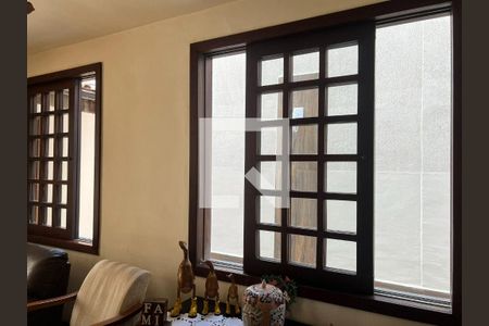 Casa à venda com 4 quartos, 371m² em Taquara, Rio de Janeiro