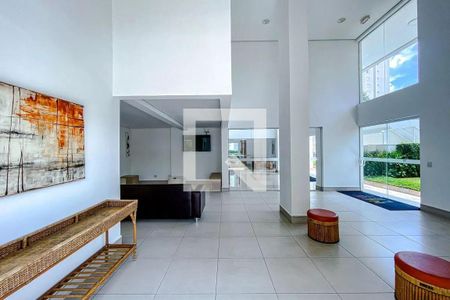 Apartamento para alugar com 3 quartos, 160m² em Vila Bertioga, São Paulo