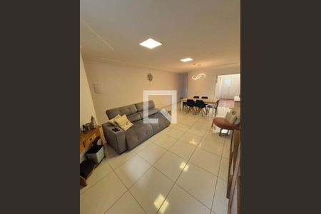 Casa à venda com 3 quartos, 219m² em Baeta Neves, São Bernardo do Campo