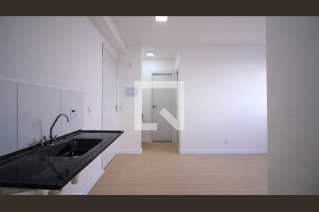Sala/Cozinha de apartamento para alugar com 2 quartos, 35m² em Cidade São Mateus, São Paulo