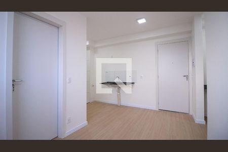 Sala/Cozinha de apartamento para alugar com 2 quartos, 35m² em Cidade São Mateus, São Paulo