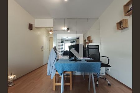Sala de apartamento à venda com 3 quartos, 75m² em Chácara Inglesa, São Paulo