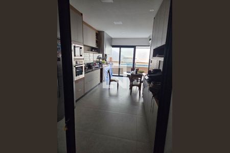 Casa à venda com 3 quartos, 220m² em Swiss Park, Campinas