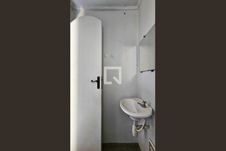 Banheiro  de casa à venda com 5 quartos, 193m² em Campo Grande, São Paulo