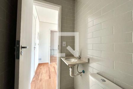 Banheiro de apartamento à venda com 1 quarto, 34m² em Vila Guarani (zona Sul), São Paulo