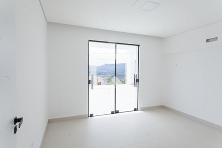 quarto 1 de casa de condomínio à venda com 4 quartos, 305m² em Casa Branca, Brumadinho