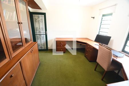 Sala /  Escritório de casa à venda com 3 quartos, 270m² em Parque São Quirino, Campinas