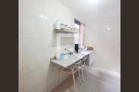Cozinha de apartamento à venda com 2 quartos, 64m² em Aliança, Osasco