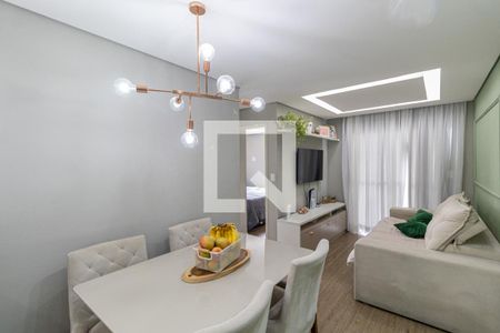 Sala/Cozinha/Área de Serviço  de apartamento à venda com 2 quartos, 50m² em Vila Carmosina, São Paulo