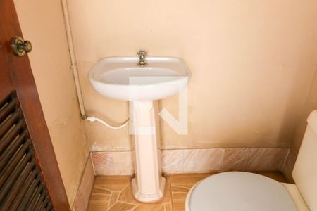 Banheiro Externo de casa de condomínio à venda com 3 quartos, 155m² em Piedade, Rio de Janeiro