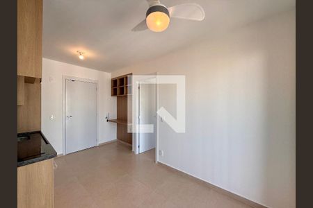 Sala/Cozinha de apartamento para alugar com 1 quarto, 27m² em Campo Belo, São Paulo