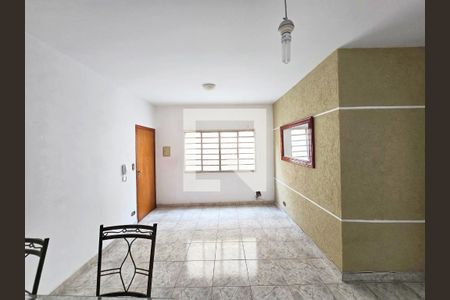 Sala  de apartamento para alugar com 2 quartos, 67m² em Jardim Santa Mena, Guarulhos