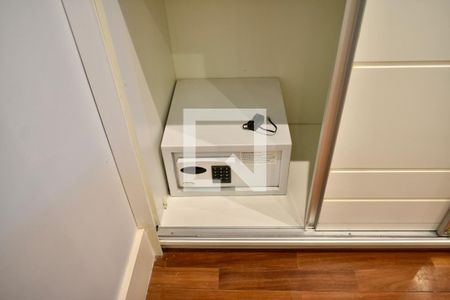 Quarto 1 de apartamento à venda com 2 quartos, 54m² em Mirandópolis, São Paulo