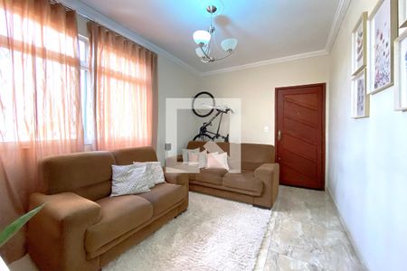 Sala de apartamento para alugar com 3 quartos, 87m² em Alípio de Melo, Belo Horizonte