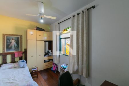 Casa para alugar com 4 quartos, 360m² em Floramar, Belo Horizonte
