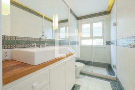 Banheiro de apartamento à venda com 2 quartos, 268m² em Jardim Leonor, São Paulo