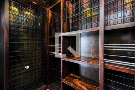 Adega de apartamento à venda com 2 quartos, 268m² em Jardim Leonor, São Paulo