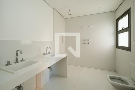 Banheiro de apartamento à venda com 3 quartos, 260m² em Consolação, São Paulo