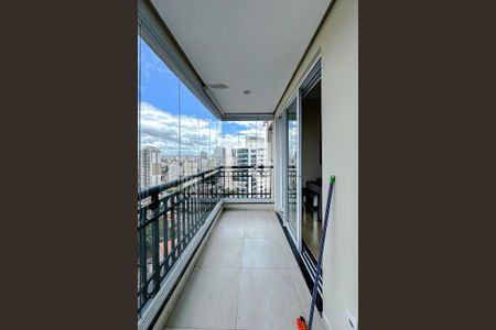 Varanda de kitnet/studio para alugar com 1 quarto, 40m² em Vila Regente Feijó, São Paulo