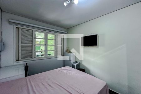 Quarto 1 de casa para alugar com 3 quartos, 100m² em Vila Regente Feijó, São Paulo