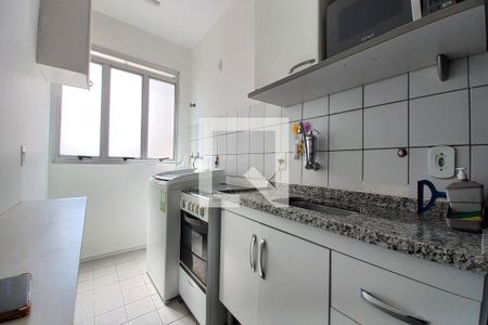 Cozinha  de apartamento à venda com 2 quartos, 54m² em Parque Italia, Campinas