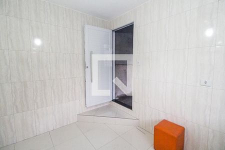 Cozinha de casa para alugar com 1 quarto, 50m² em Parque Jandaia, Carapicuíba