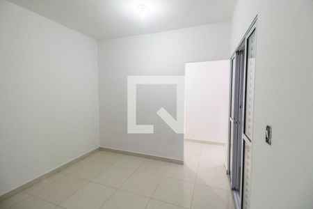 Quarto de casa para alugar com 1 quarto, 50m² em Parque Jandaia, Carapicuíba