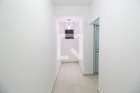 Closet de casa para alugar com 1 quarto, 50m² em Parque Jandaia, Carapicuíba