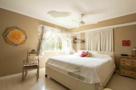 Casa à venda com 4 quartos, 400m² em Morumbi, São Paulo